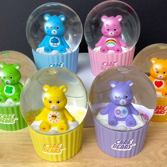Care Bears Popmart Snow Crystal Globe 2022 - Picture 1 of 7